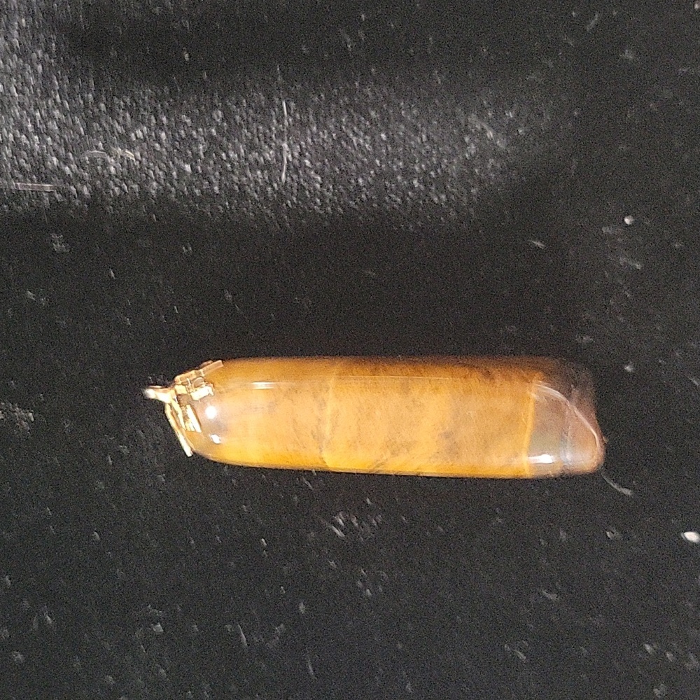Handcrafted Triangular Tigers eye pendant - Picture 5 of 8